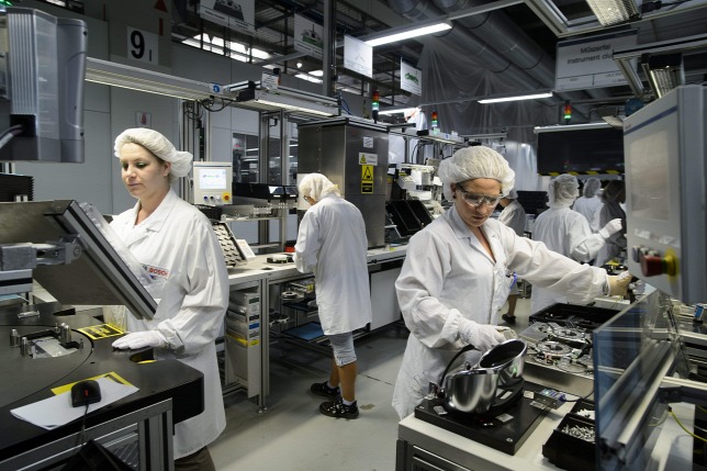 Bosch gyár dolgozók