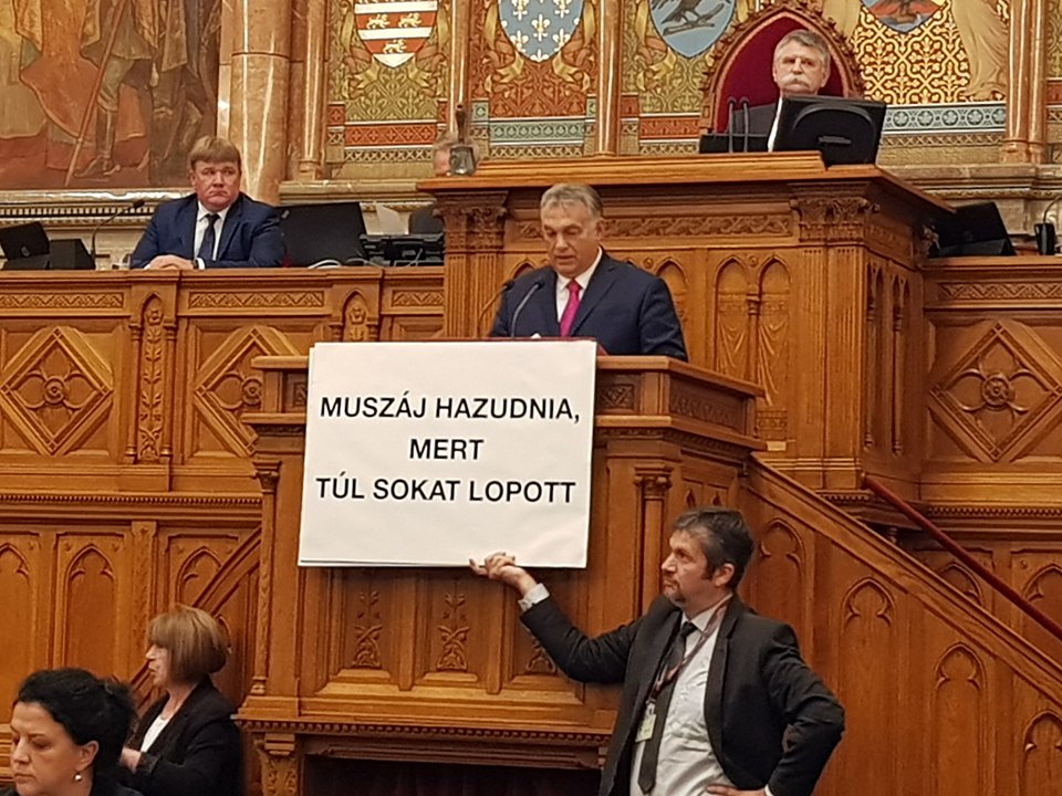 Hadházy Ákos és Orbán Viktor botránya