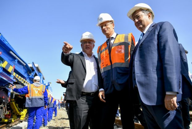 Kósa Lajos, Szijjártó Péter, Mészáros Lőrinc