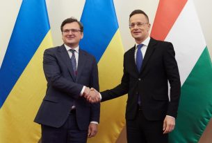 Dmitro Kuleba ukrán és Szijjártó Péter magyarkülügyminiszter