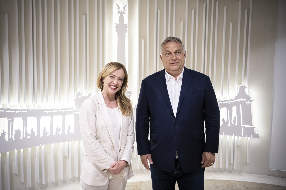 Giorgia Meloni és Orbán Viktor