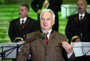 Semjén Zsolt vadászati kiállítás