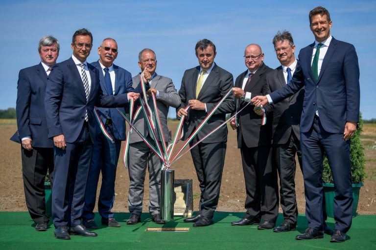 Debreceni nemzeti oltóanyaggyár