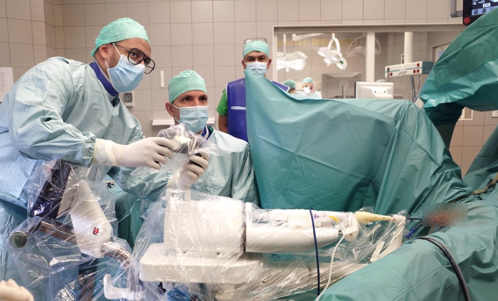 Robot vesekőműtét Debrecenben