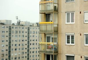Debrecen, lakótelep, panel házak, lakások