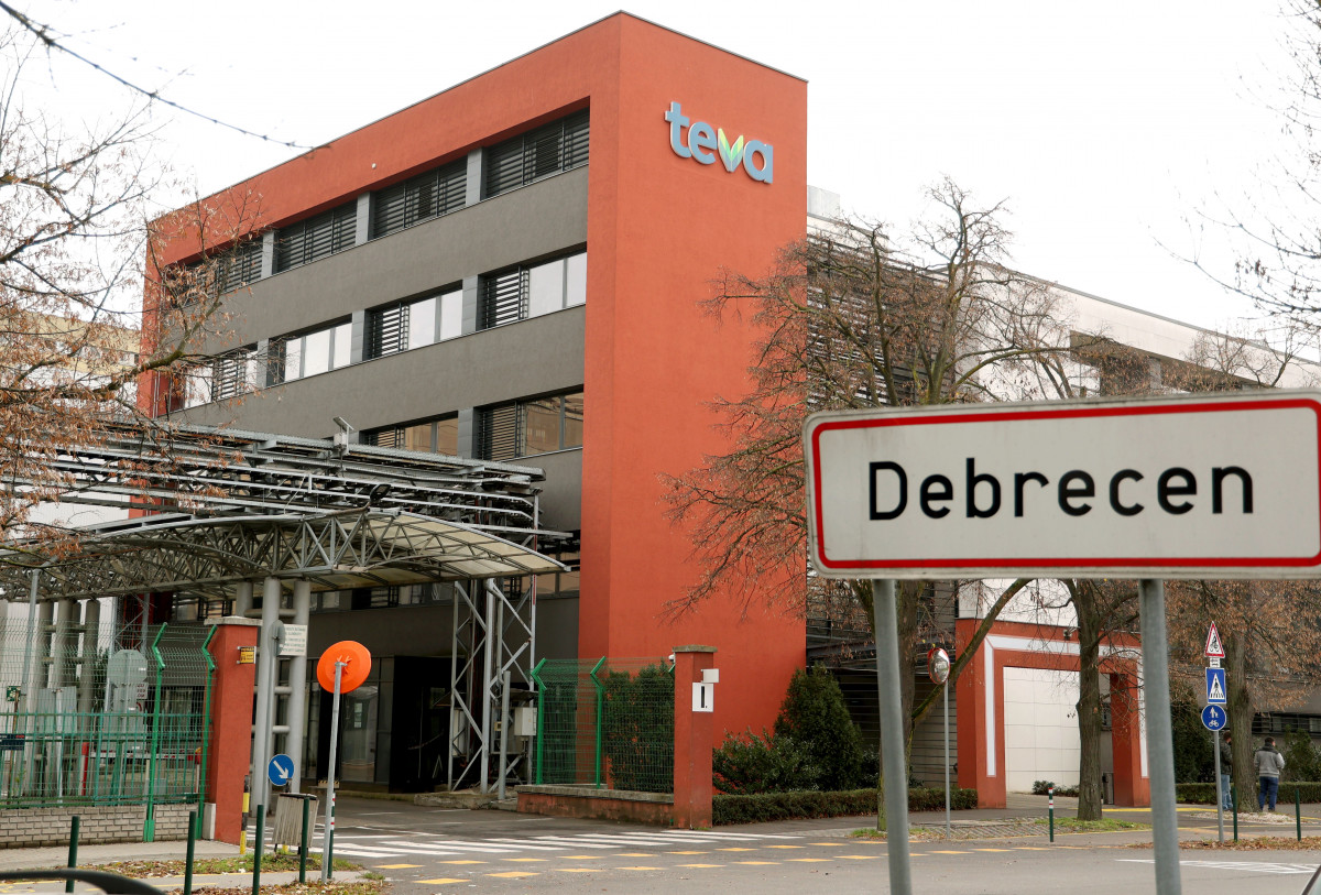 Debrecen, Teva Gyógyszergyár Zrt., üzem, gyár, vegyipar