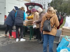 Pizza ételosztás tündérkert Debrecenben