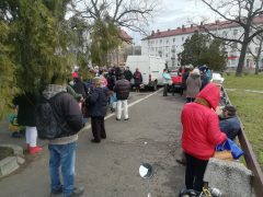 Ételosztás és morzsaparti Debrecenben