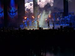 Nagyszabású koncertshowval tért vissza Debrecenbe