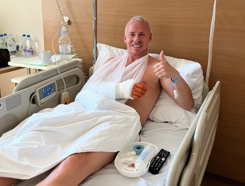 Dzsudzsák Balázs műtét után