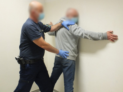 Elfogtak egy moldáv férfit a Nagykereki Autópálya Határátkelőhelyen