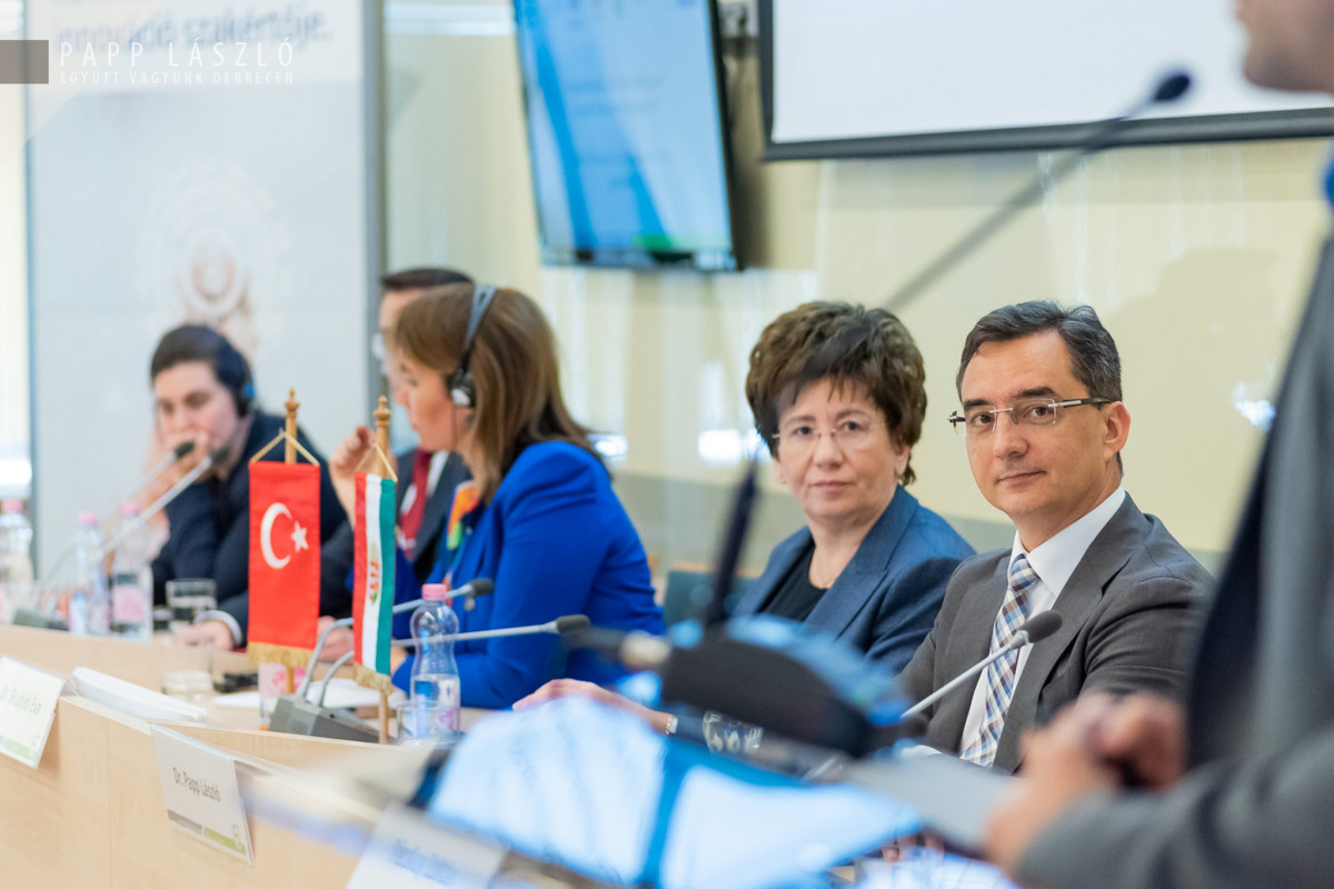 Papp László török-magyar fórum Debrecen