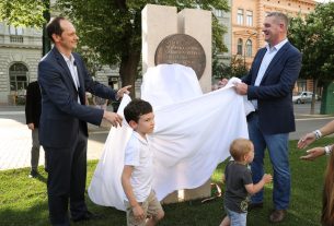 Szeged, Hild-díj, plakett, Botka László, Salamin Géza, Móra park