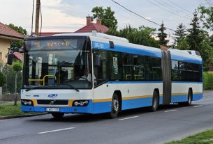 Busz Debrecenben
