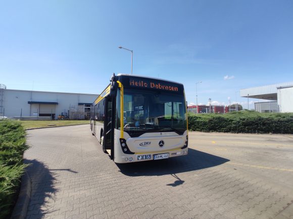 DKV új buszok átadása