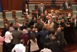 Verekedés tört ki a koszovói parlamentben