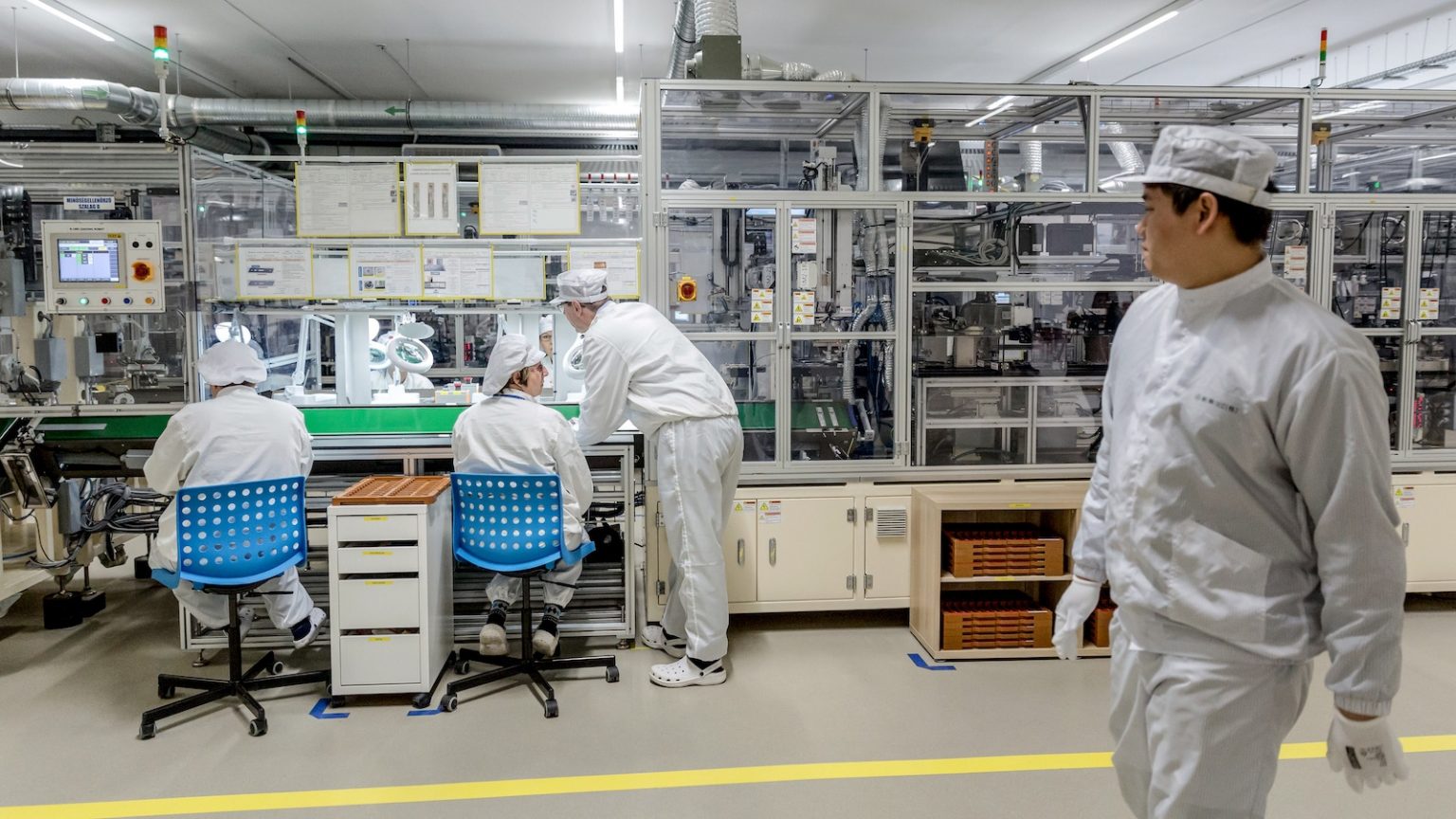 Ázsiai munkások Magyarországon