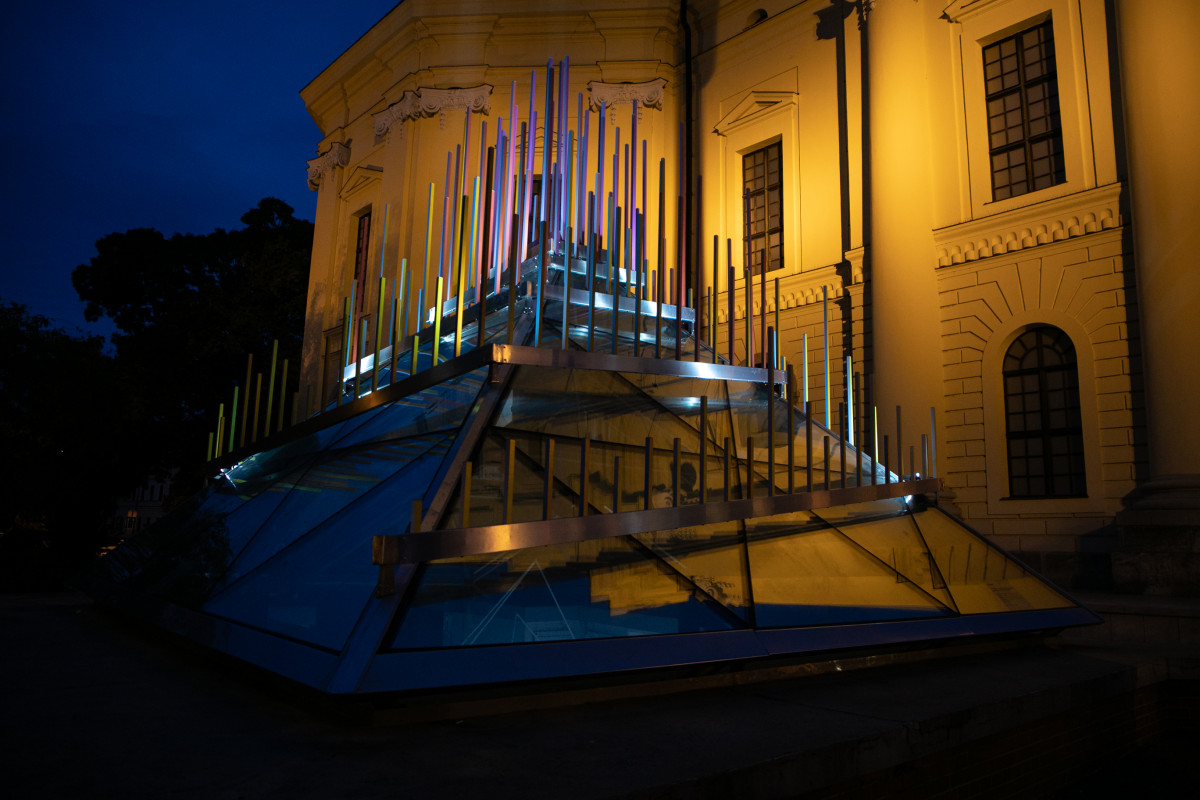 Üvegpiramis Debrecenben