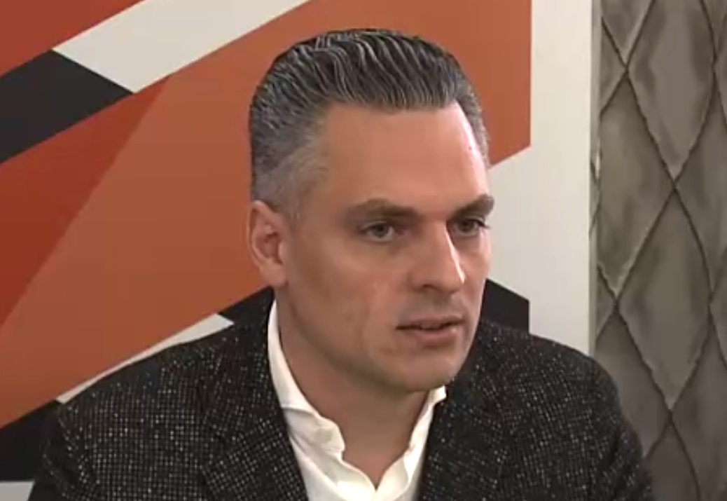 Petis László
