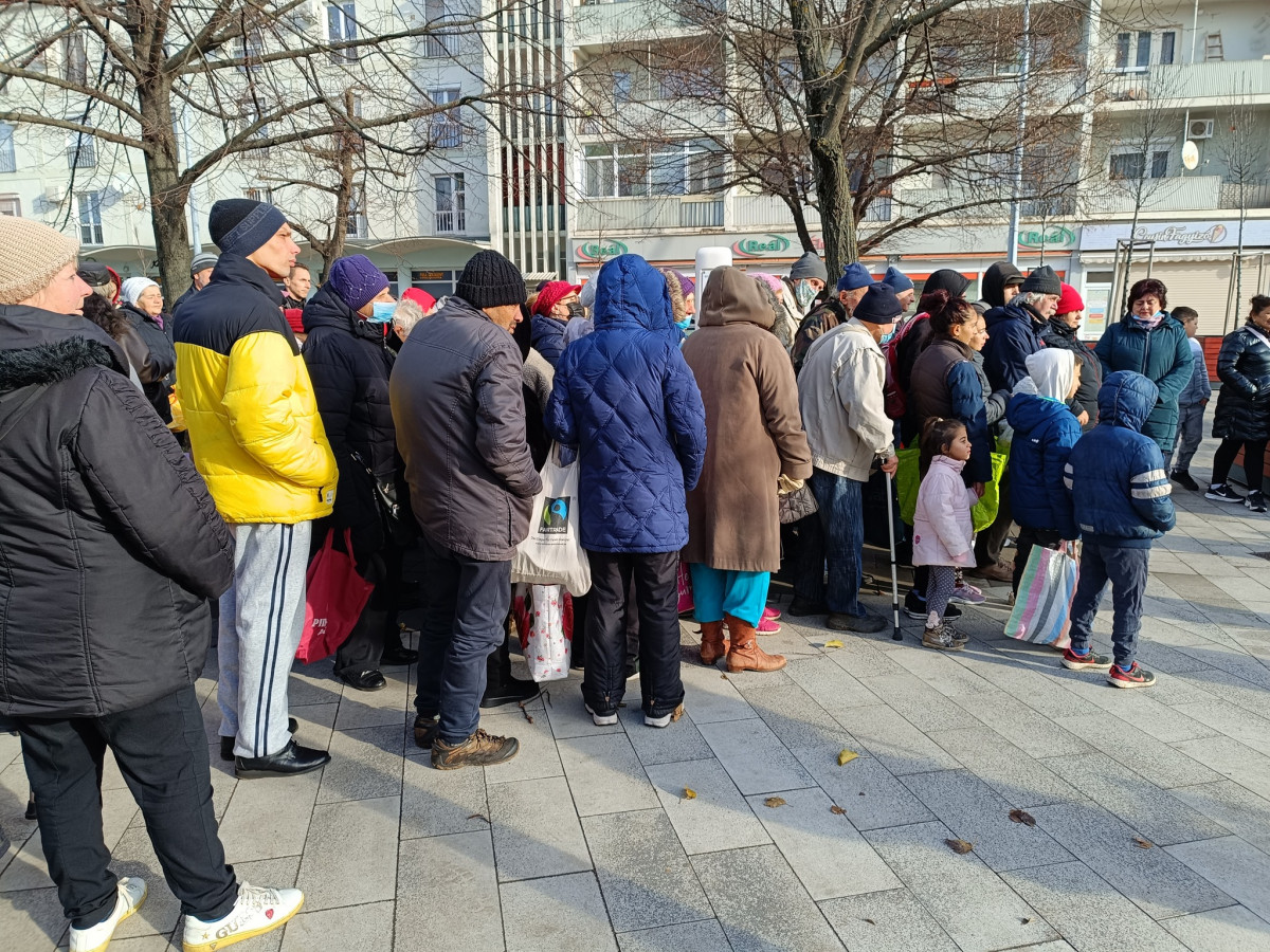 Karácsonyi ételosztás Debrecenben