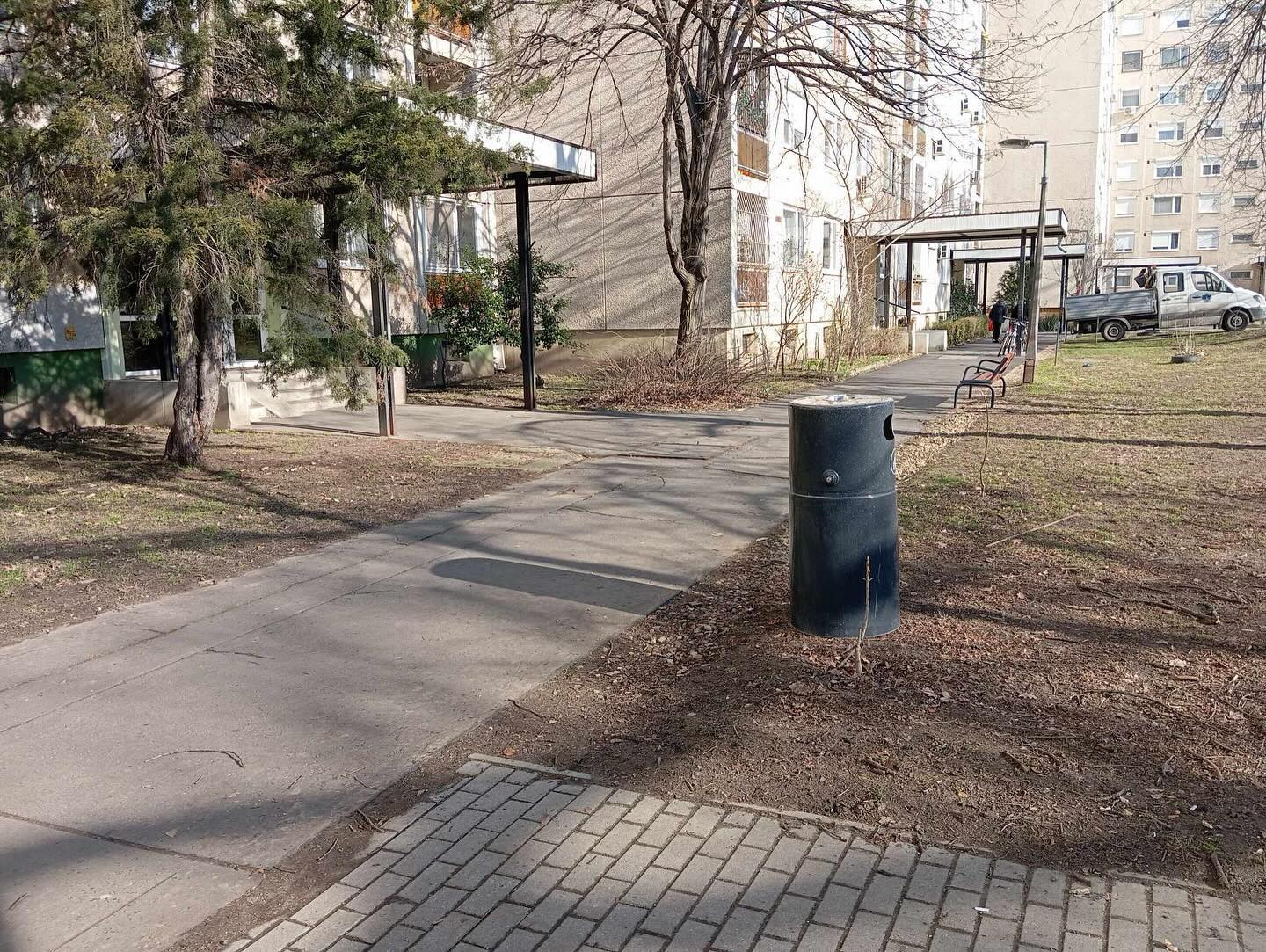 Kukákat kértek, s kaptak is a vénkertiek Debrecen alpolgármesterétől