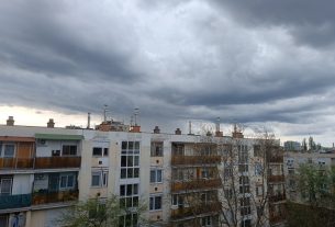 Viharfelhők Debrecen egén