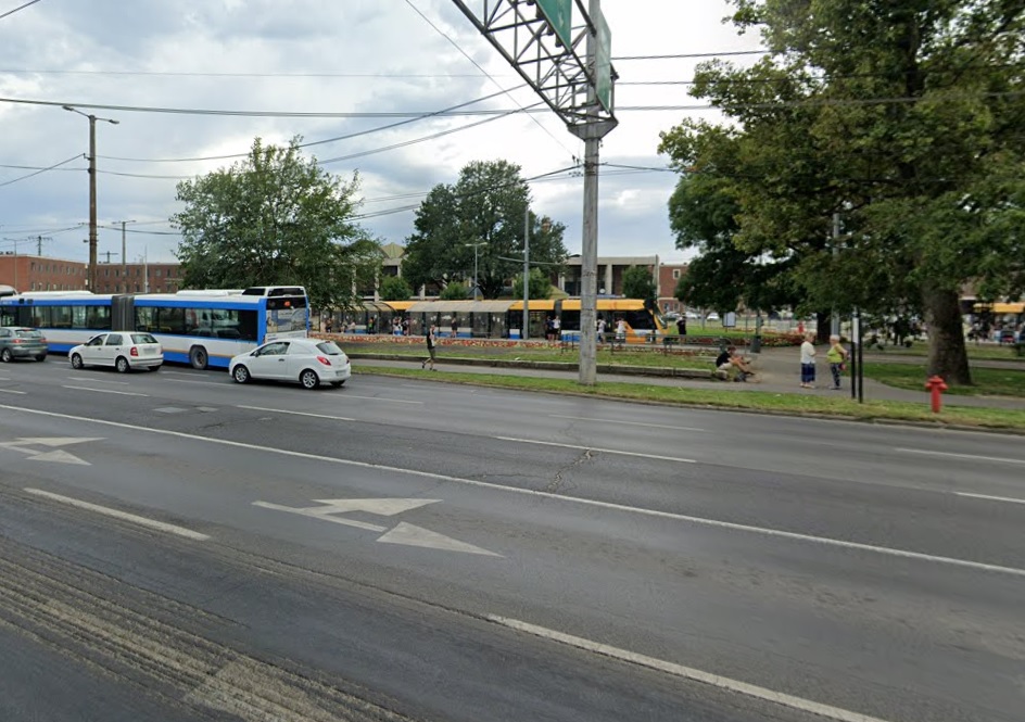 Baleset történt Debrecenben, a Nagyállomás közelében