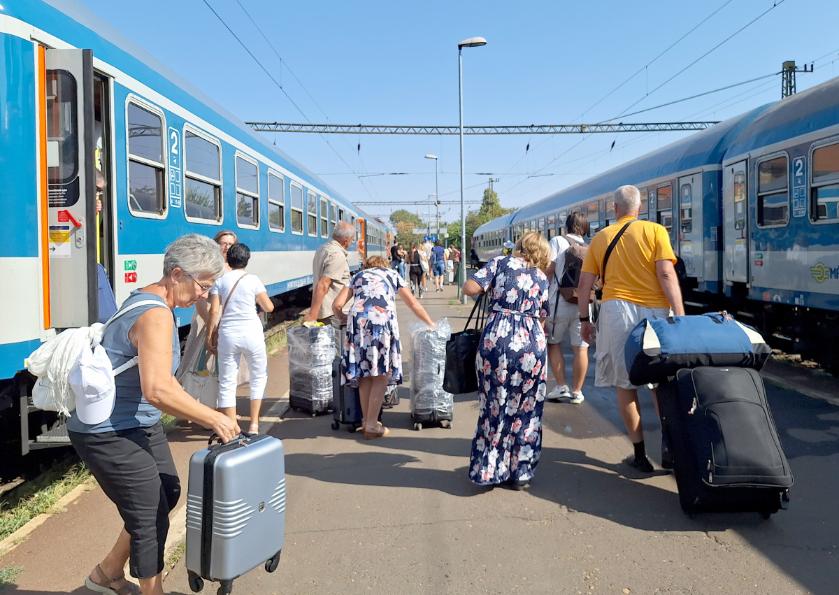 Szeged, Nagyállomás, vasútállomás, MÁV, vonat, közlekedés, utazás