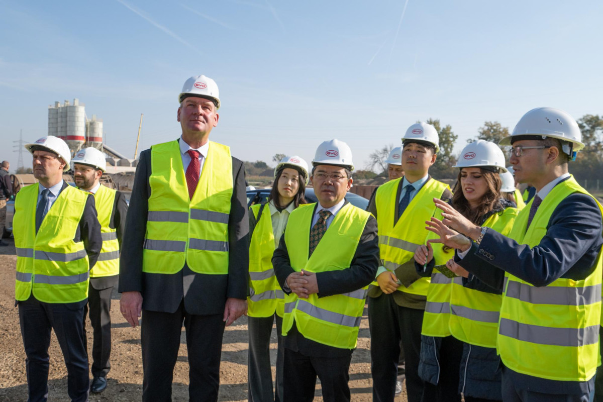 Szeged. BYD. Kínai nagykövet.