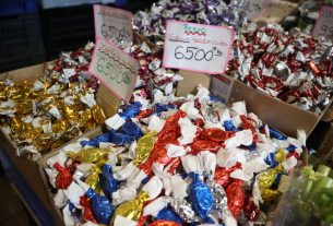 Szeged, karácsony, szaloncukor, gyümölcs, hal, hús, dió, mák, savanyú káposzta, Mars téri piac