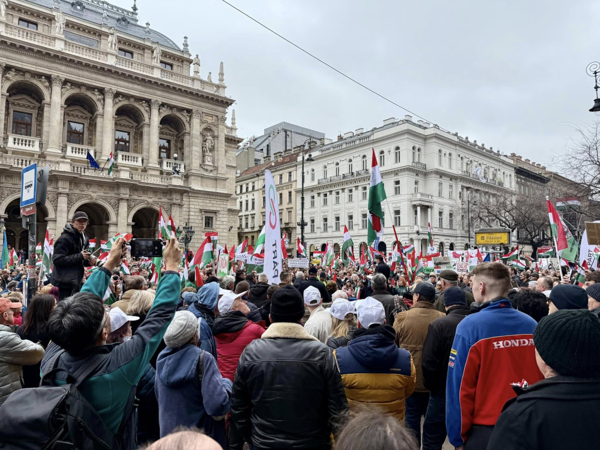 Magyar Péter március 15 létszám