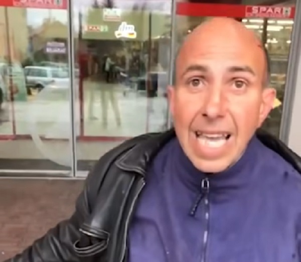 Videón a Tisza Párt önkénteseire ököllel támadó fideszes