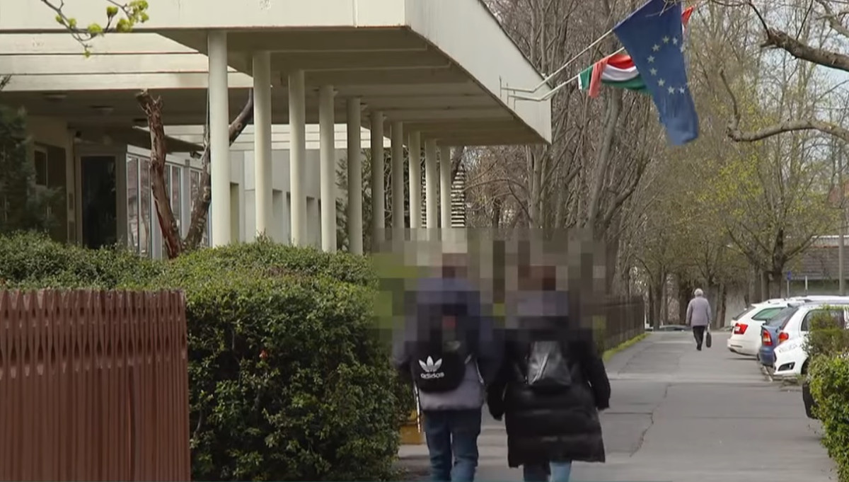 Airsoft pisztollyal lőtt egyik diáktársára egy tanuló egy debreceni általános iskolában