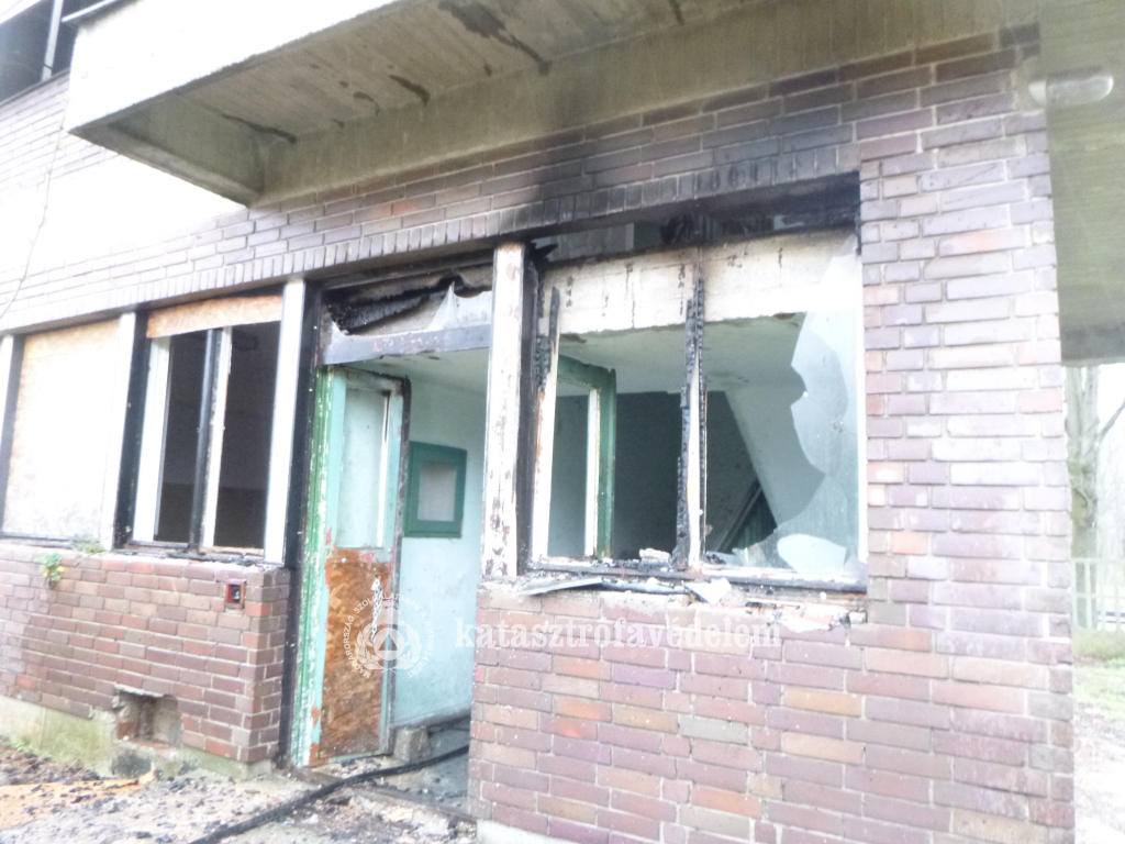 Tűz ütött ki egy bocskaikerti épületben