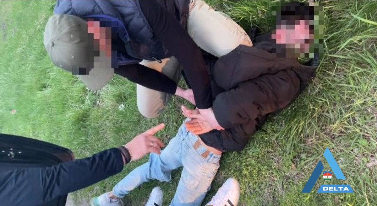 Jó ideje árulta már a drogot a 18 éves fiatal Bakson