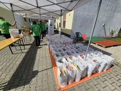 A Magyar Református Szeretetszolgálat adományosztása Debrecenben