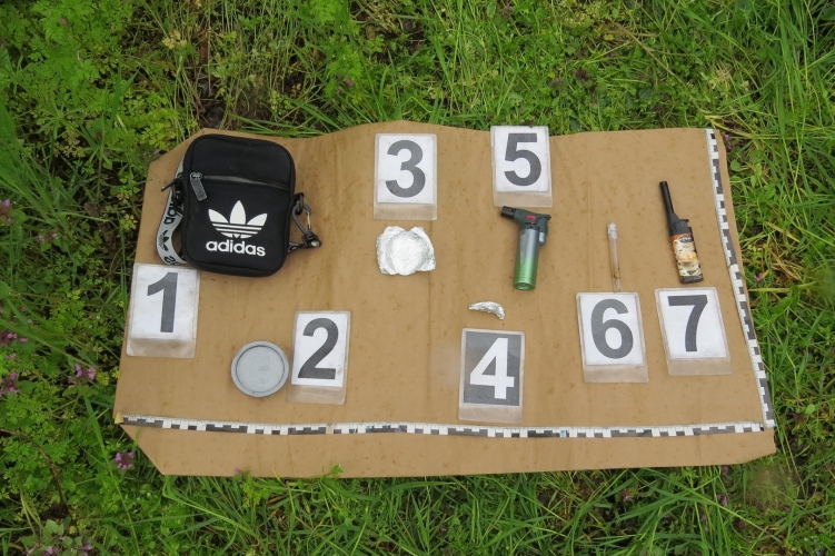 Az erdőbe szaladt a rendőrök elől a hajdúböszörményi díler, de nem jutott messzire