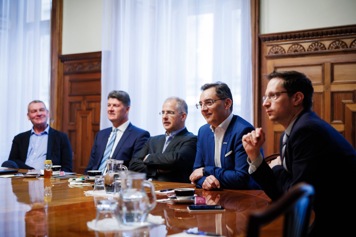 Szeged és Debrecen közösen lép fel a kormányzati elvonások ellen. fotó: Navracsics Tibor hivatalos FB.