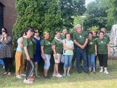 Emlékfát ültettek a Szenvedélyes Juniálison Debrecenben