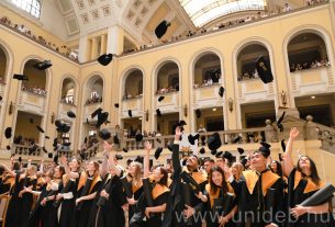 Új orvosokat avattak a Debreceni Egyetemen