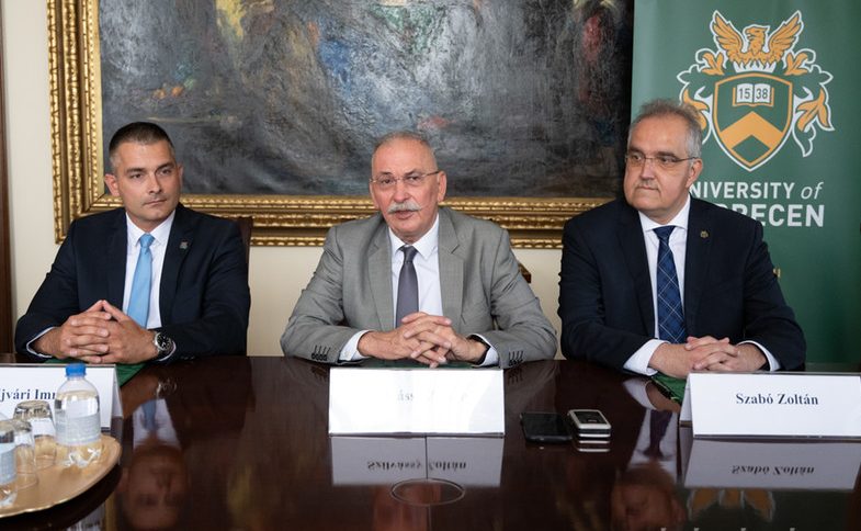 A Debreceni Egyetem szakmai felügyeletével indulhat el az onkológiai ellátás Tiszafüreden