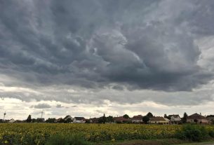 Zivatar, jégeső, hidegfront érkezik