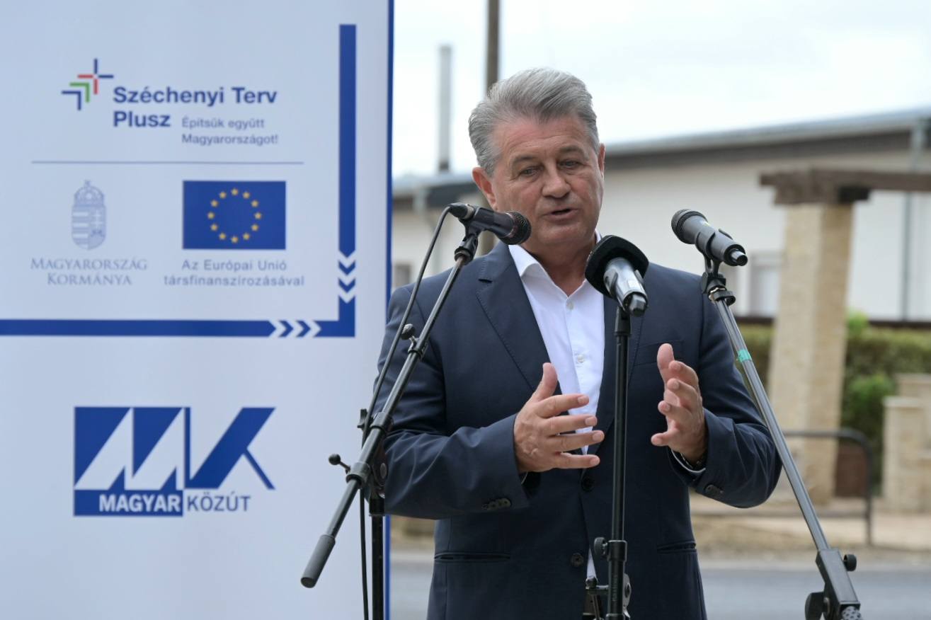 Tasó László