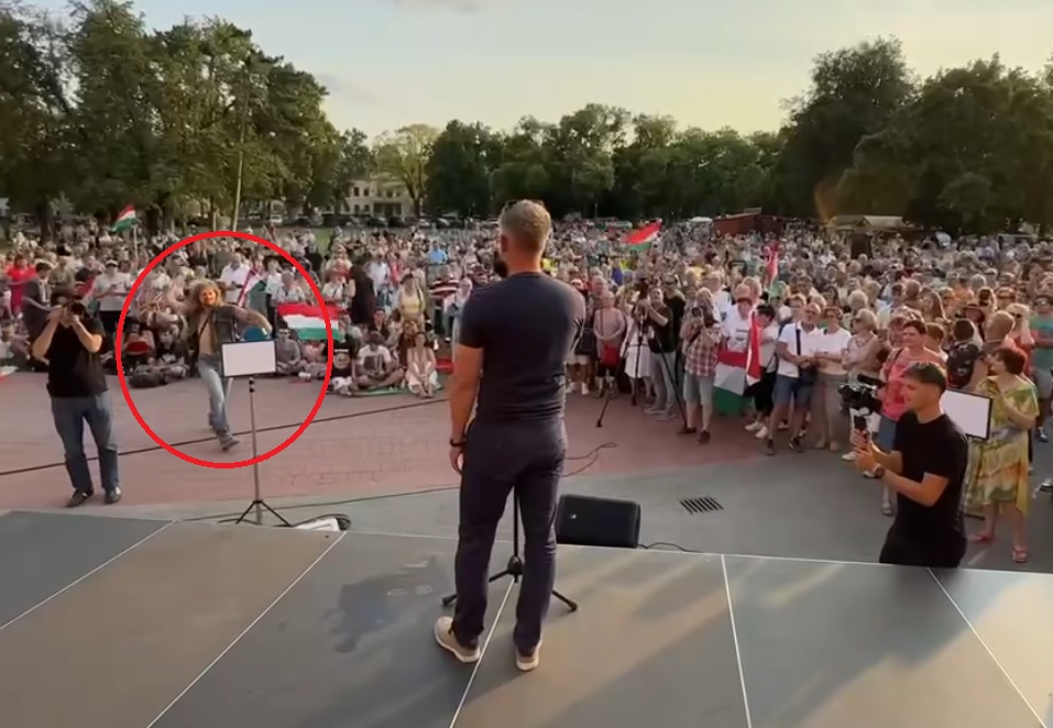 Teli doboz sörrel próbálták megdobni Magyar Pétert