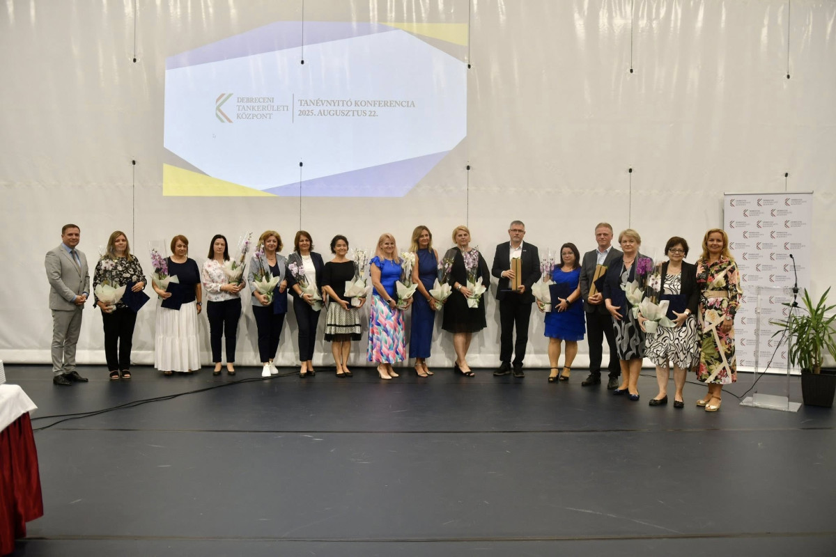 Pedagógusokat jutalmaztak Debrecenben