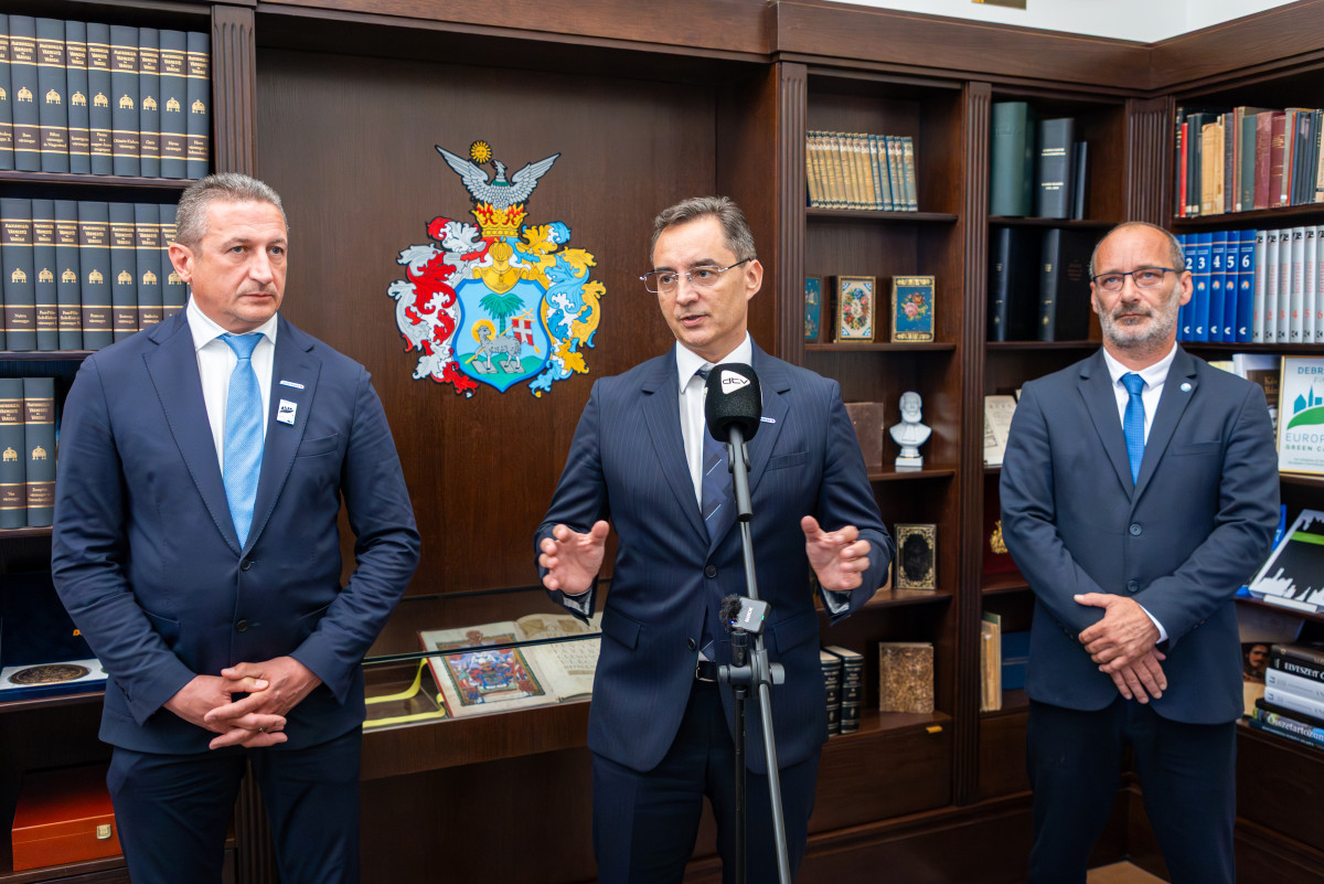 Papp László Civaqua