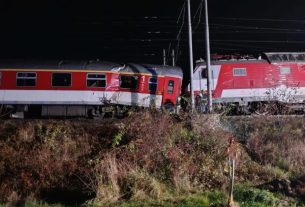 Vonatbaleset történt Szlovákiában