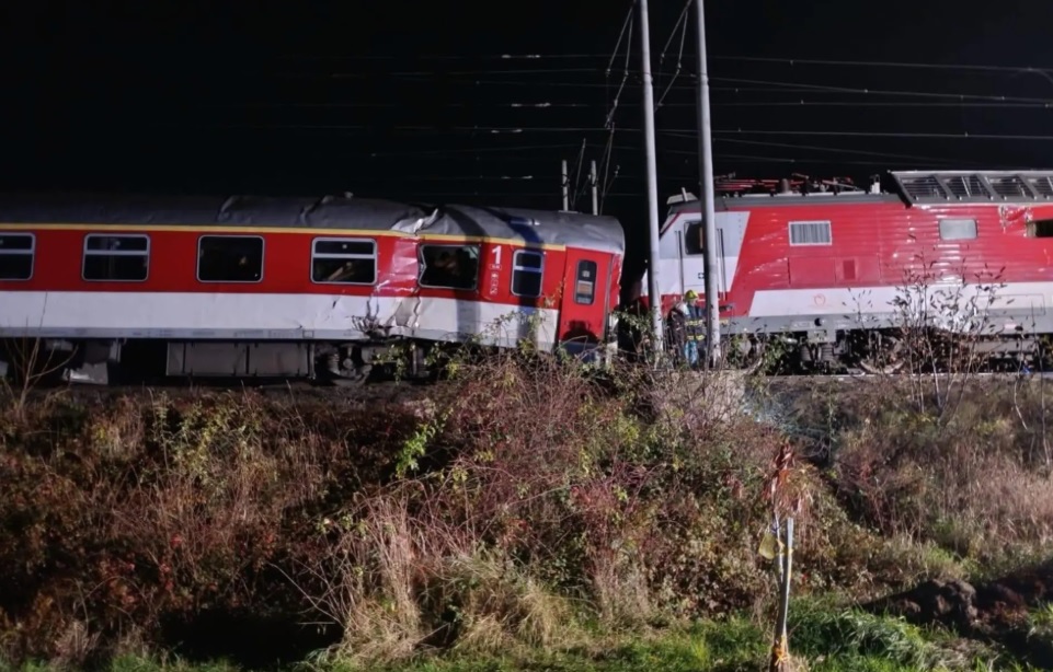 Vonatbaleset történt Szlovákiában