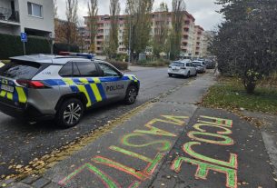 "Milyen ízű Putyin f...a?" - Elvitték a rendőrök a diákot, aki krétával üzent a szlovák miniszterelnöknek