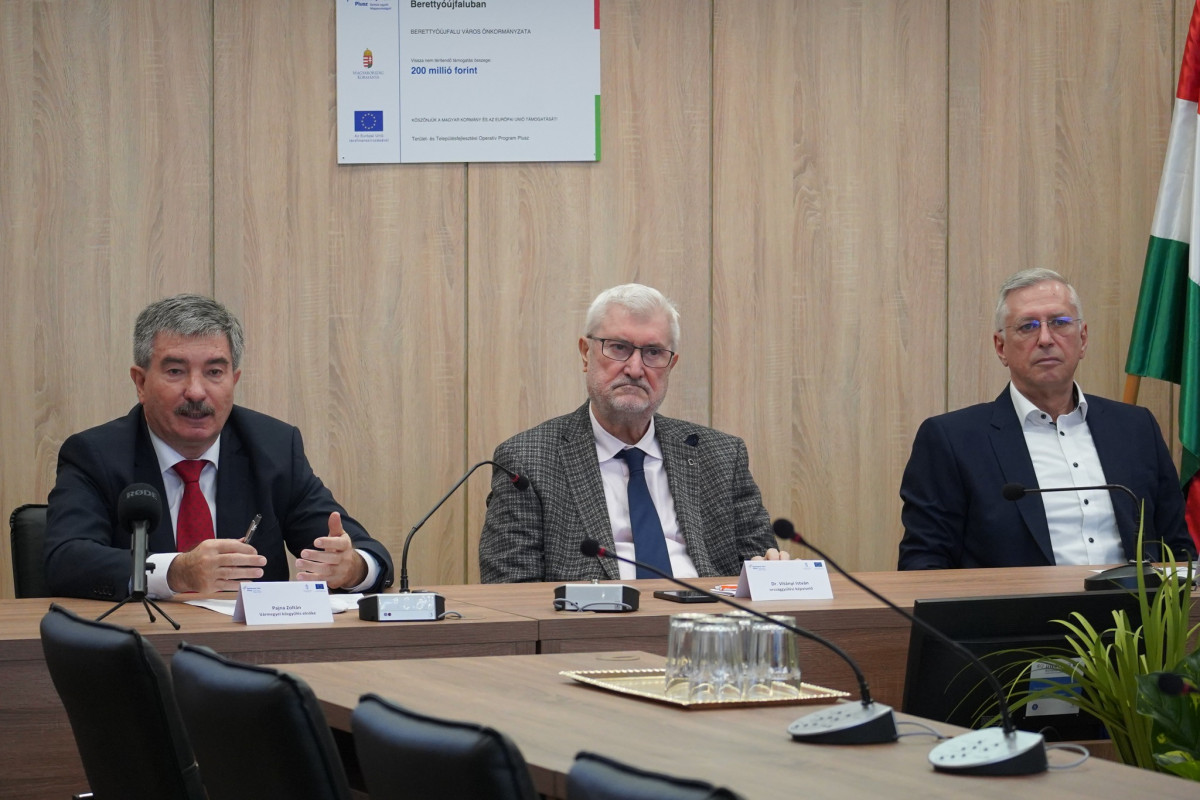 Pajna Zoltán, Vitányi István és Muraközi István